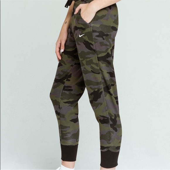 Nike Camo Dry Fit Get Fit Jogger Sweatpants small NEW - Picture 3 of 13